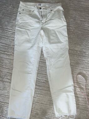 Kensie Women’s White Straight-Leg Jeans